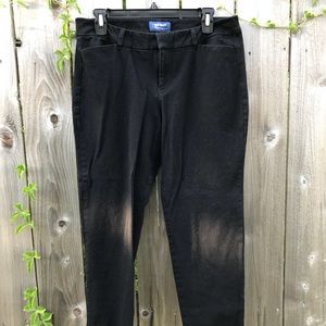 Old Navy women’s Pixie Pants Black